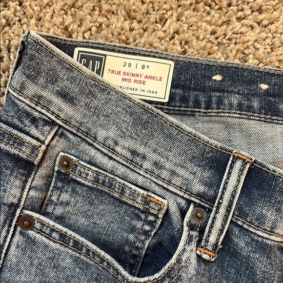GAP Denim - True Skinny Ankle Mid Rise Jeans - Picture 3 of 9